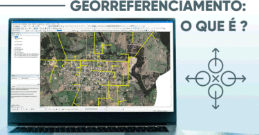 A imagem apresenta um notebook com a simulação de um processo de georreferenciamento em determinados pontos de um terreno. A imagem contém o texto "Georreferenciamento: o que é?"
